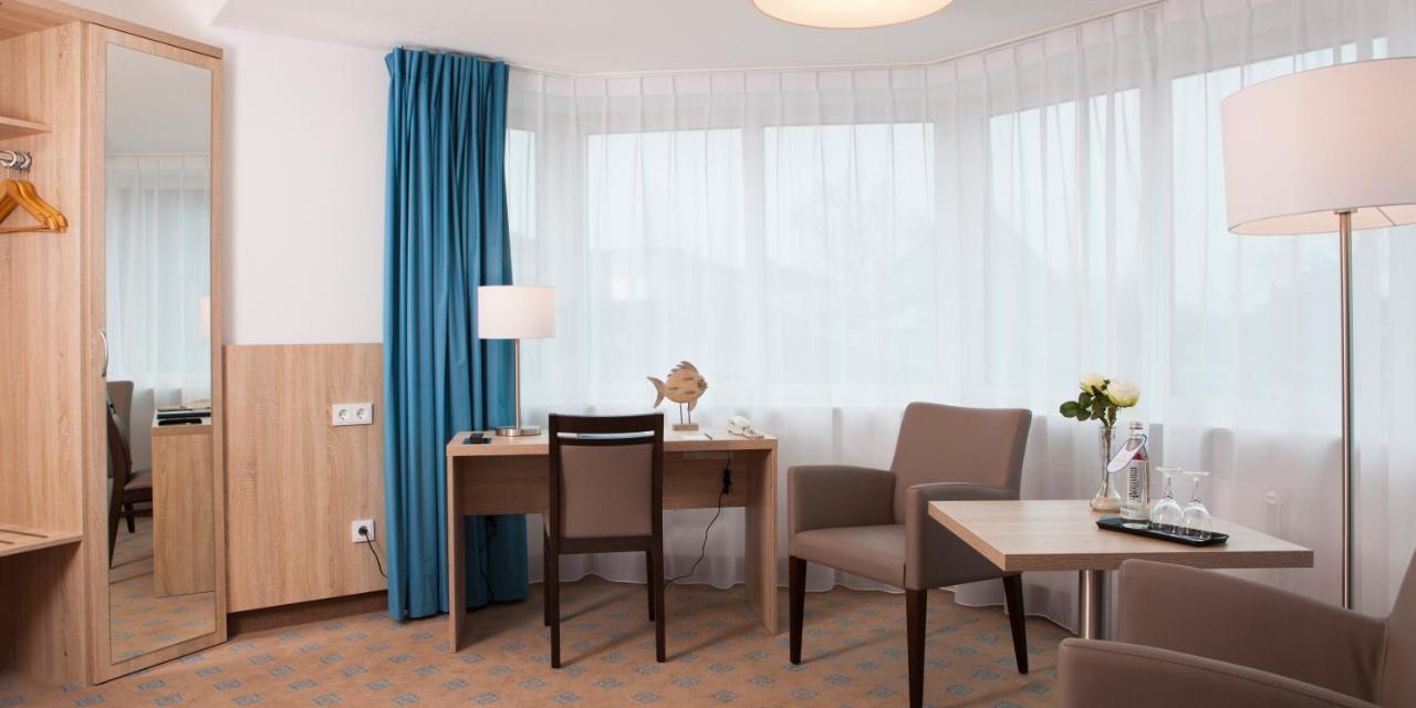 Hotel Frisia Леер Экстерьер фото