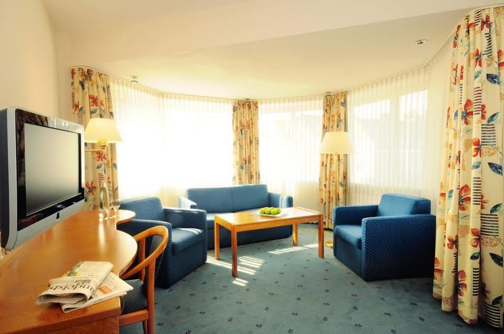 Hotel Frisia Леер Экстерьер фото